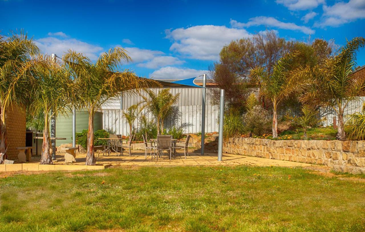 Hi Way Eight Motor Inn Stawell Esterno foto