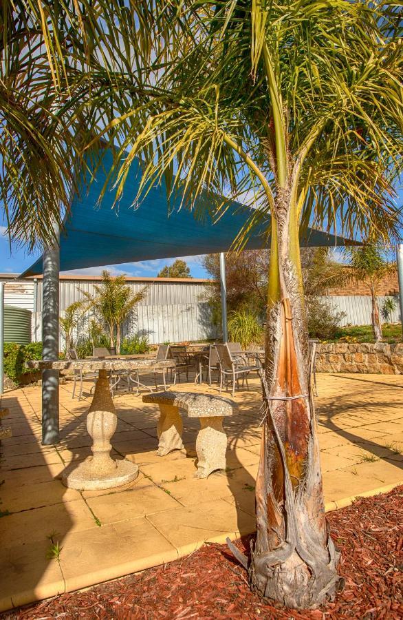 Hi Way Eight Motor Inn Stawell Esterno foto