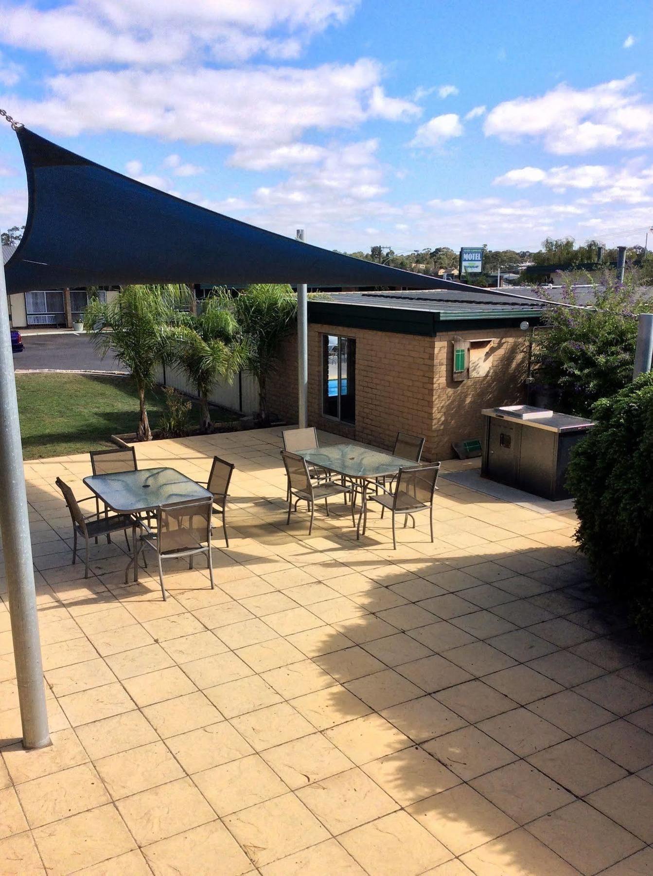 Hi Way Eight Motor Inn Stawell Esterno foto